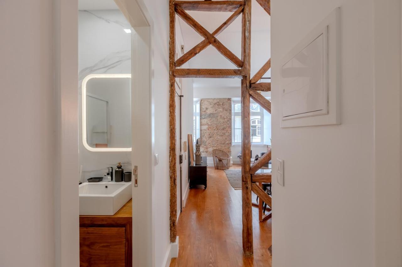 Industrial Haven - Downtown Apartment